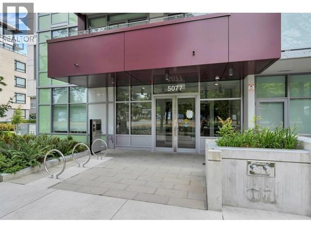 5077 Cambie Street Property Photo 1