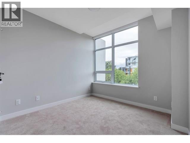 5077 Cambie Street Property Photo 12