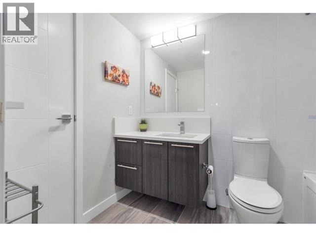 5077 Cambie Street Property Photo 14