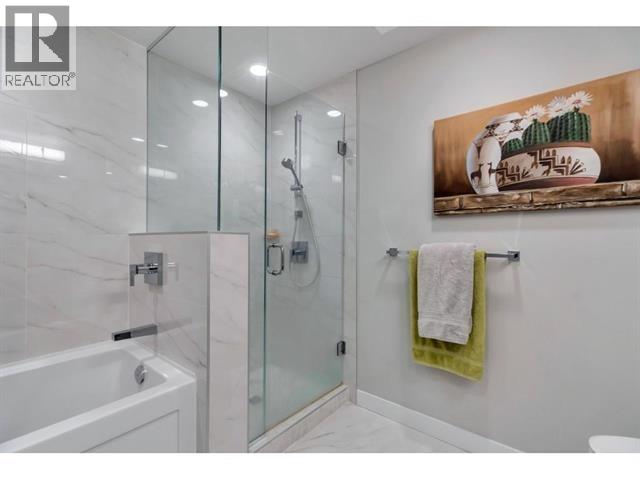 5077 Cambie Street Property Photo 19