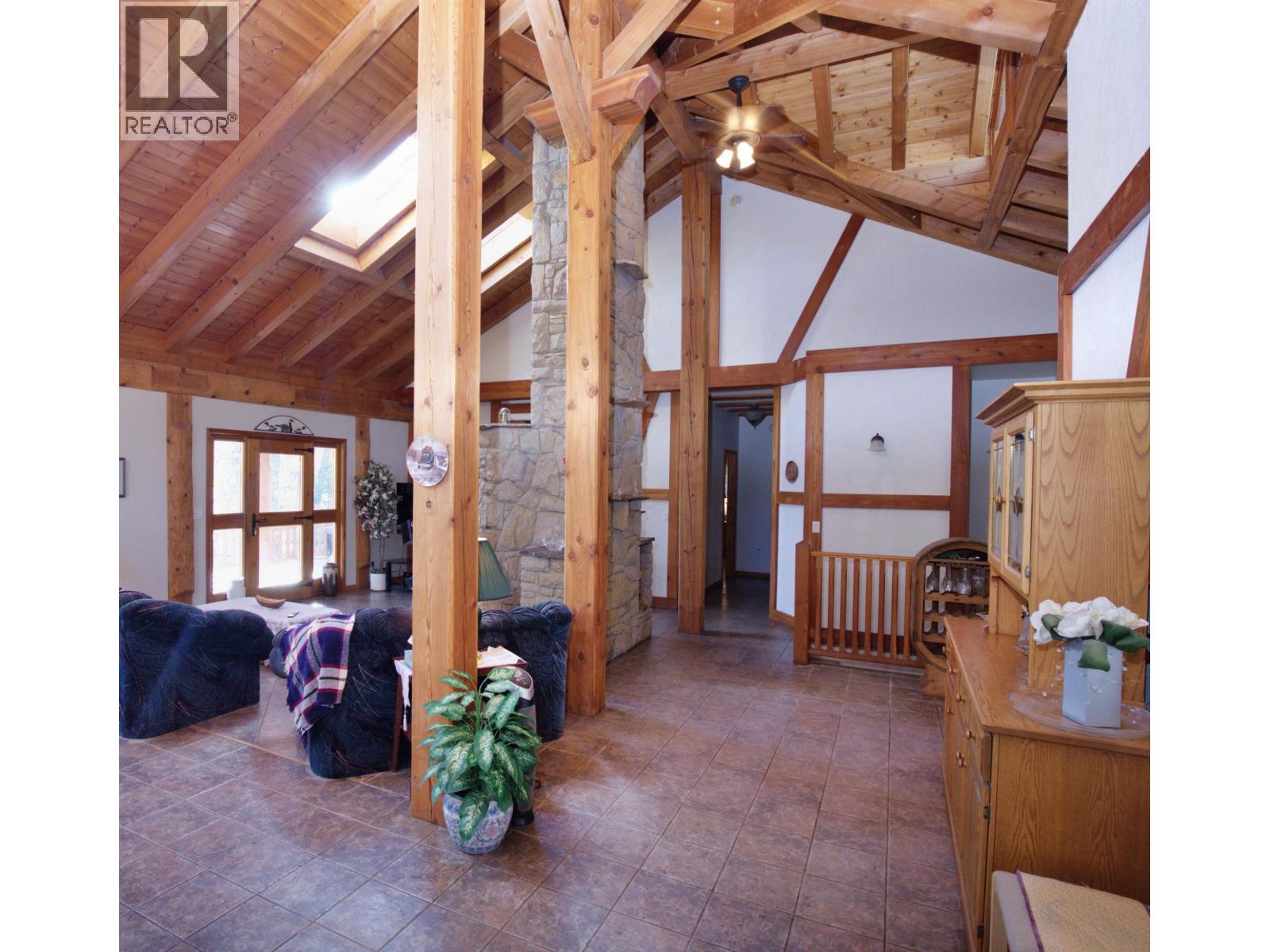 5726 Walters Drive Property Photo 12