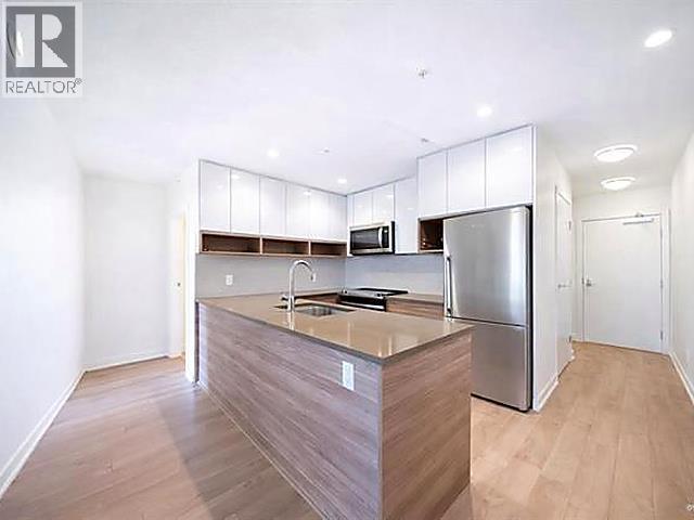 401 8850 University Crescent Property Photo 4
