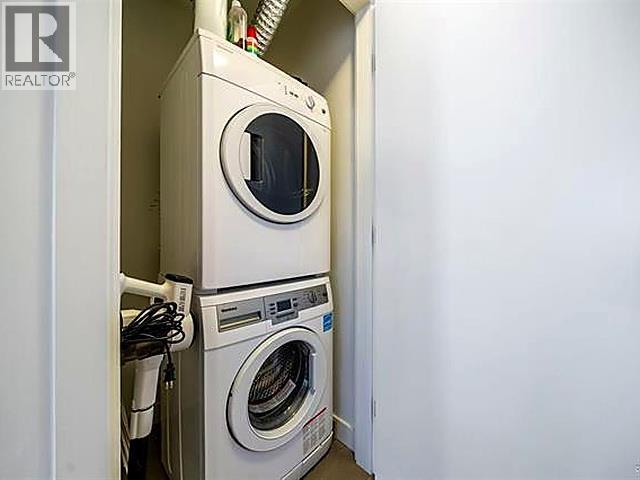 401 8850 University Crescent Property Photo 6