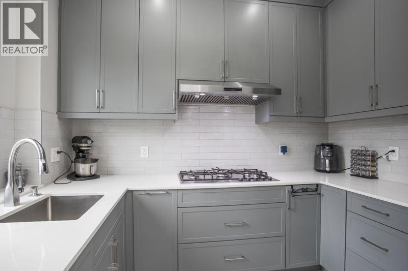 9291 Glenallan Drive Property Photo 15