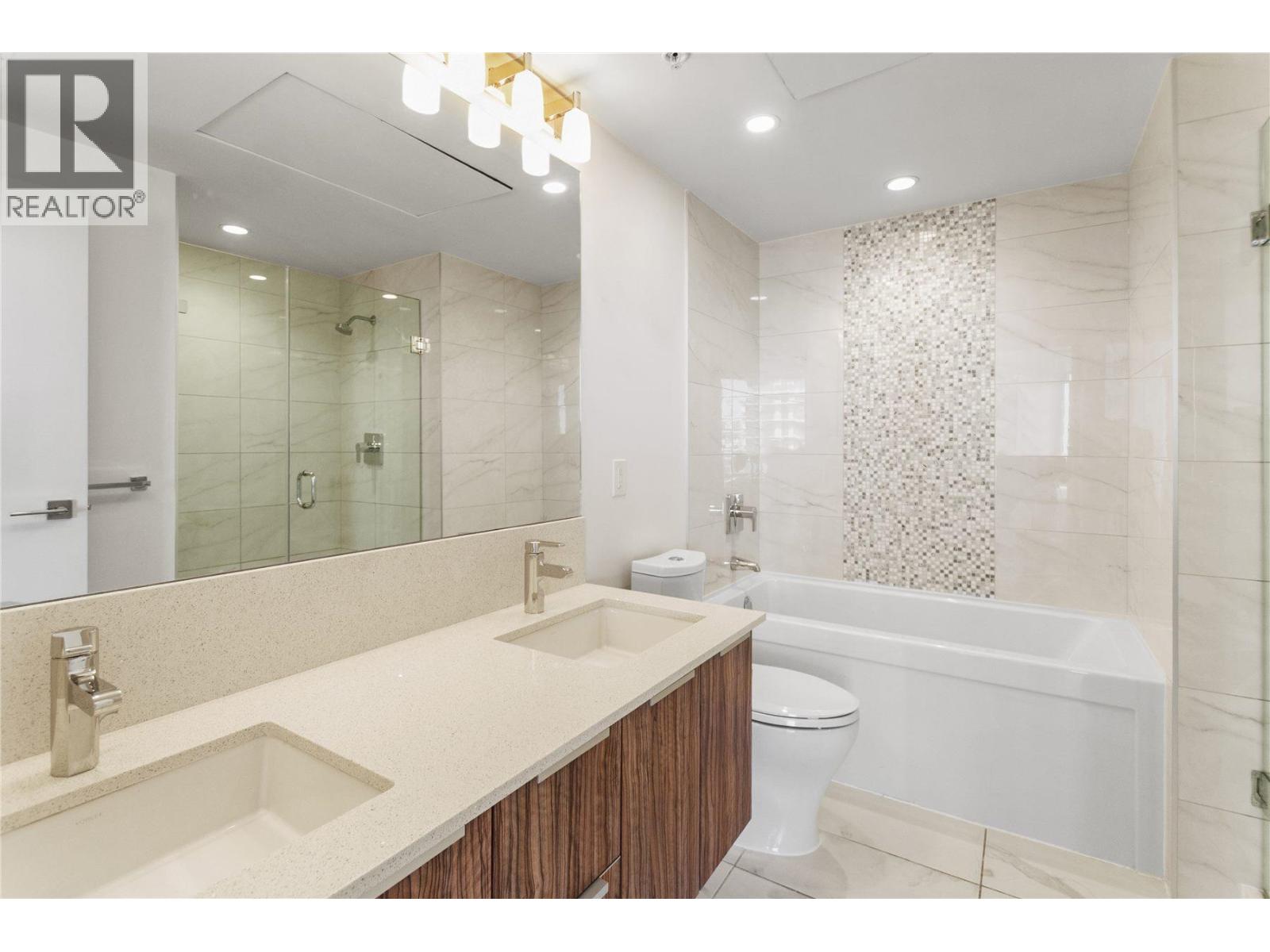 3108 1283 Howe Street Property Photo 12