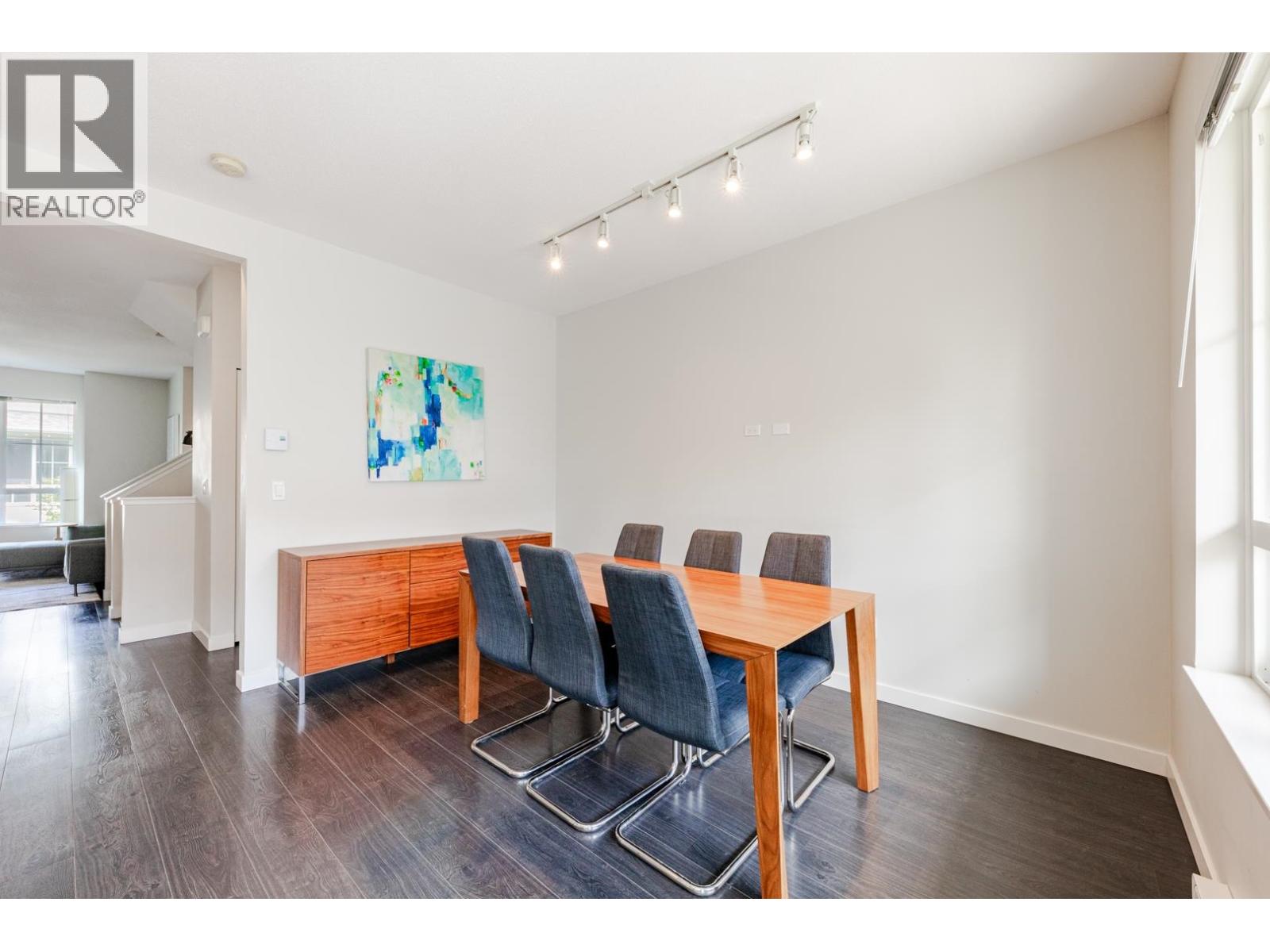 54 5510 Admiral Way Property Photo 13
