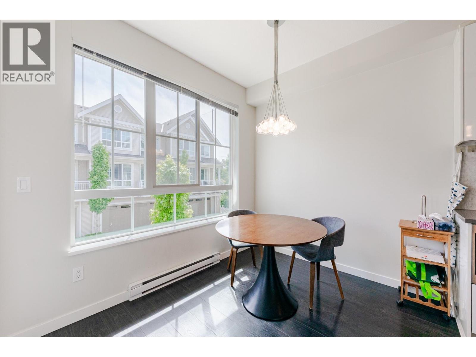 54 5510 Admiral Way Property Photo 14