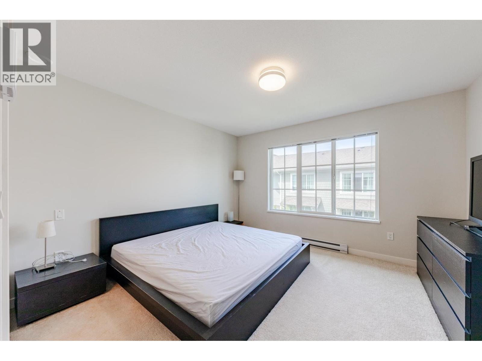 54 5510 Admiral Way Property Photo 16