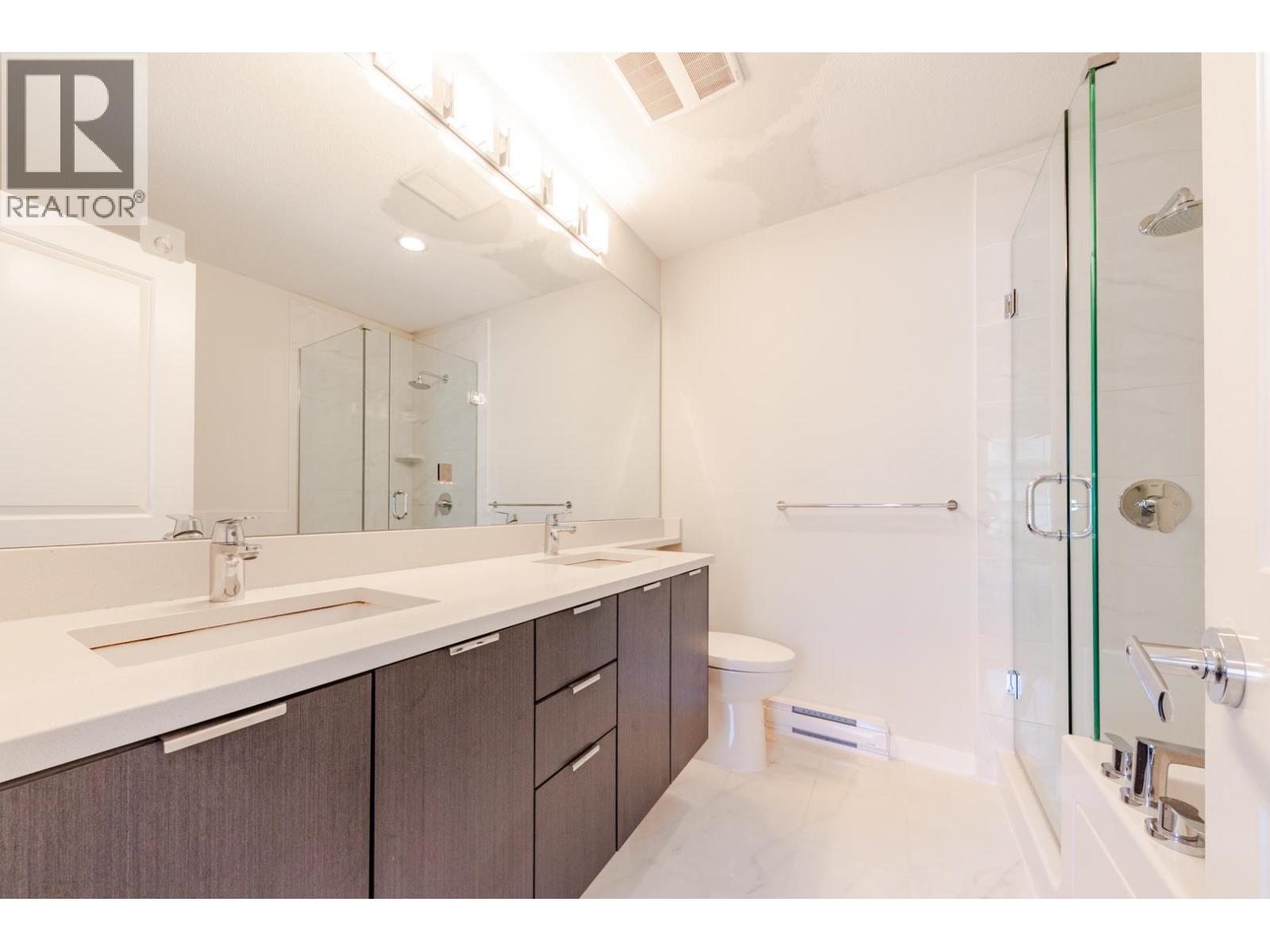 54 5510 Admiral Way Property Photo 19