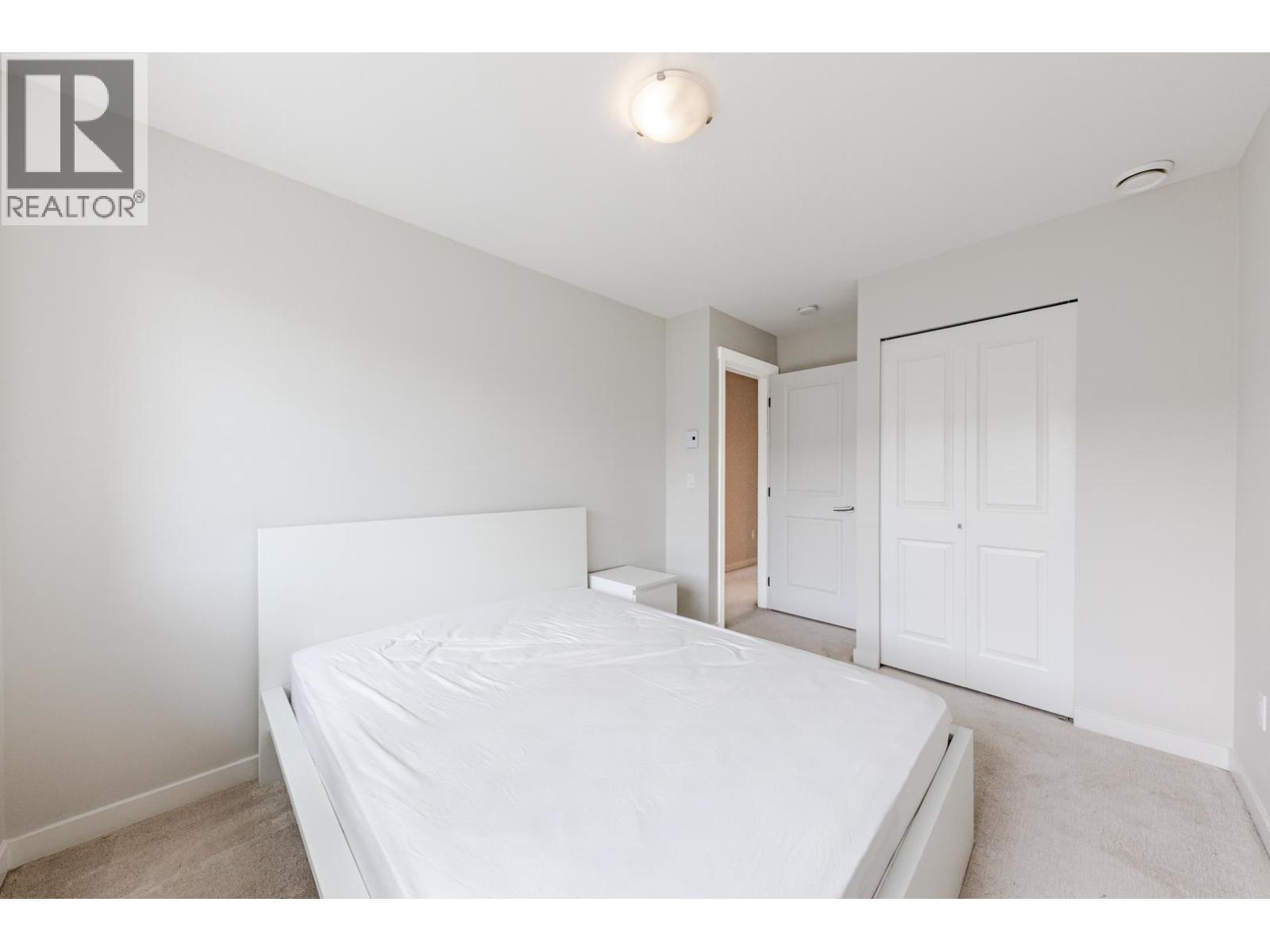 54 5510 Admiral Way Property Photo 21