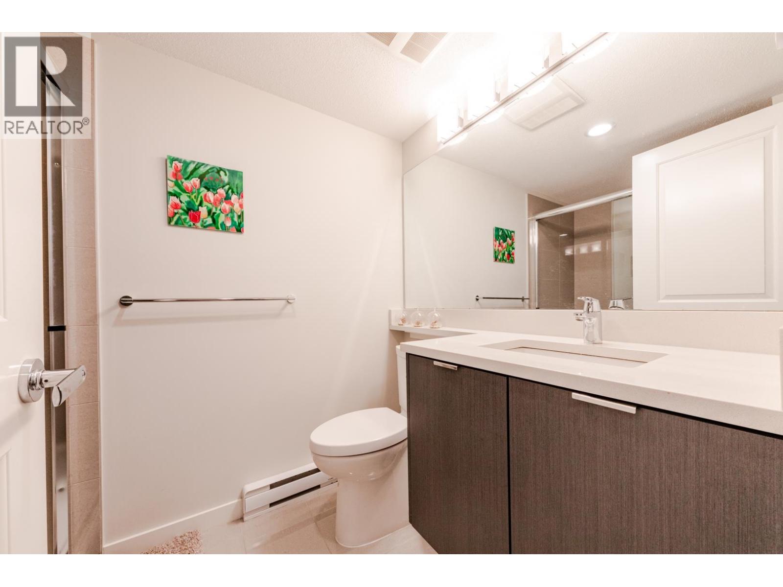 54 5510 Admiral Way Property Photo 27