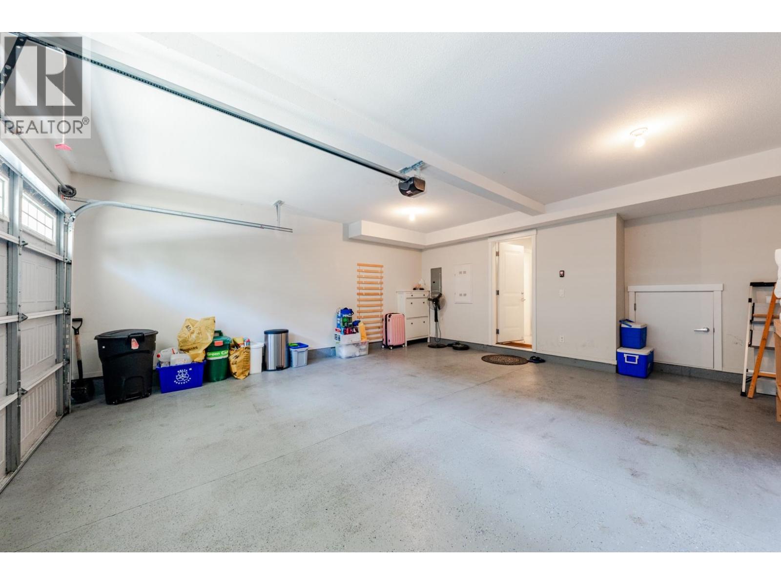 54 5510 Admiral Way Property Photo 38