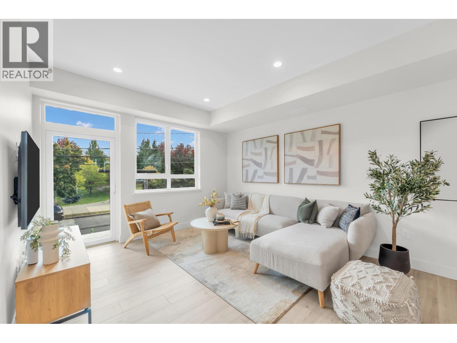 8 9331 Ferndale Road Property Photo 12