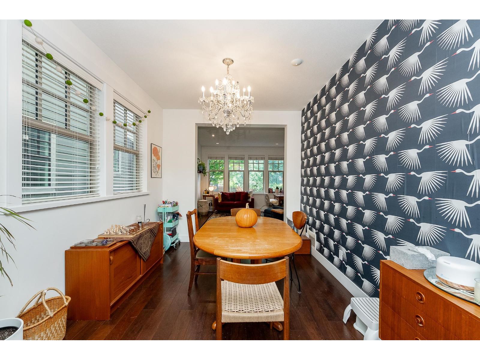 15347 34 Avenue Property Photo 12