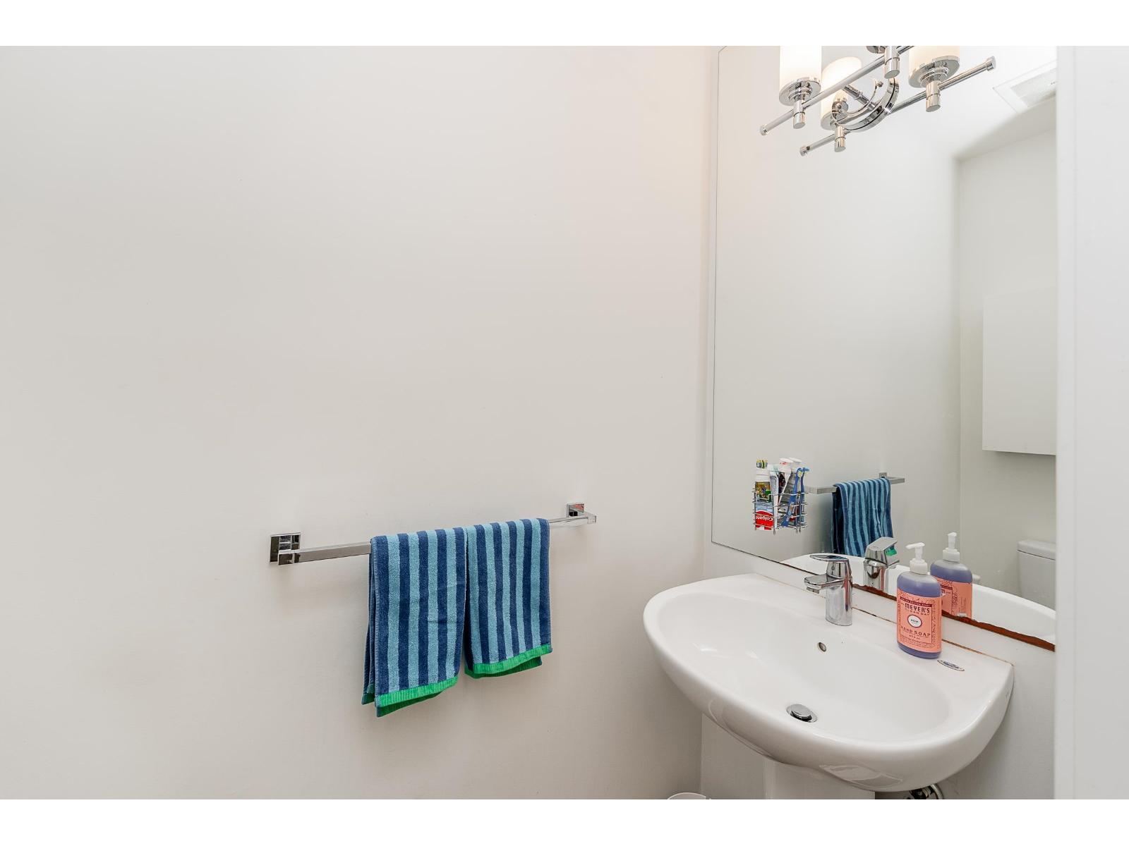 15347 34 Avenue Property Photo 17