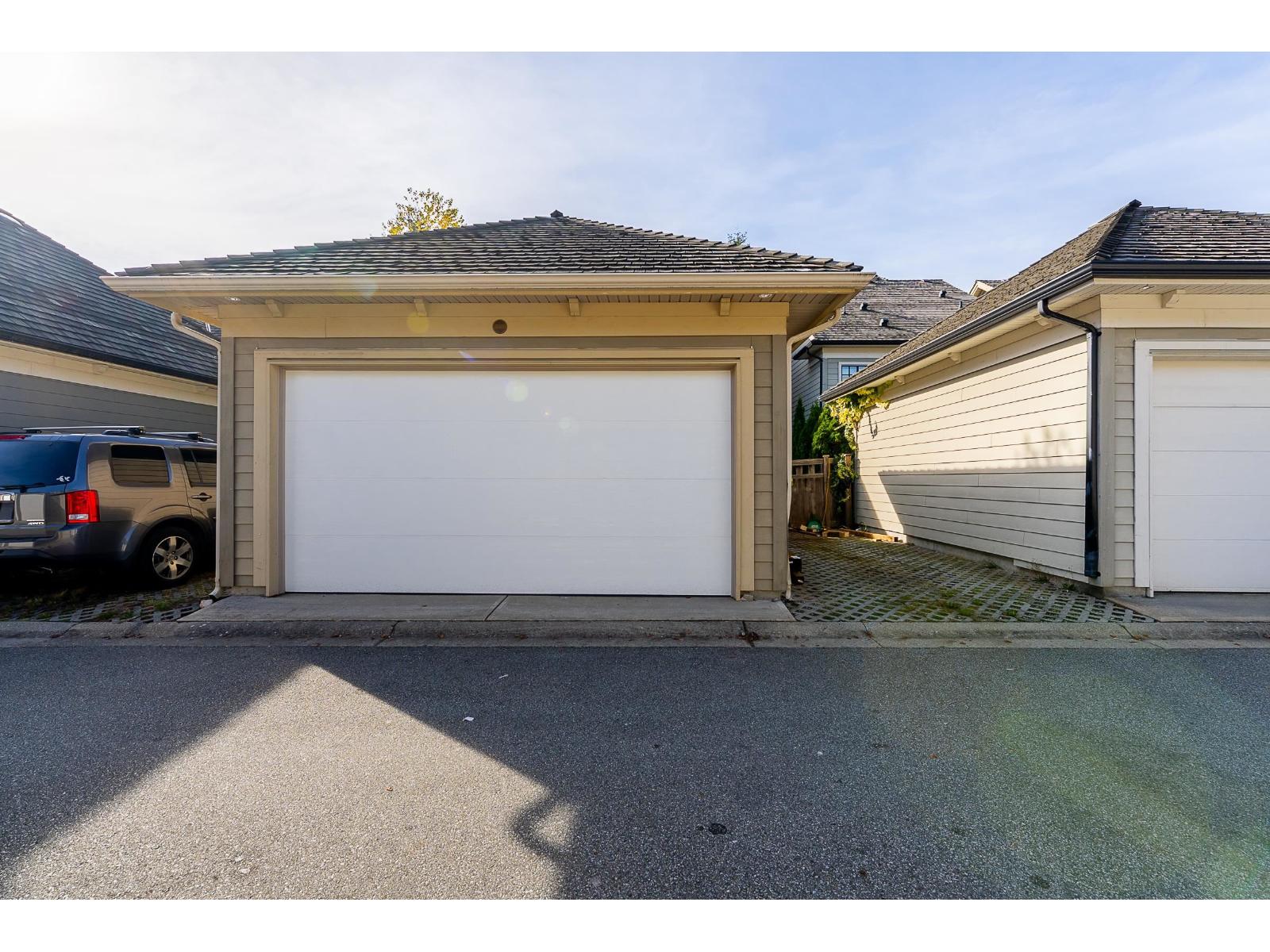 15347 34 Avenue Property Photo 34