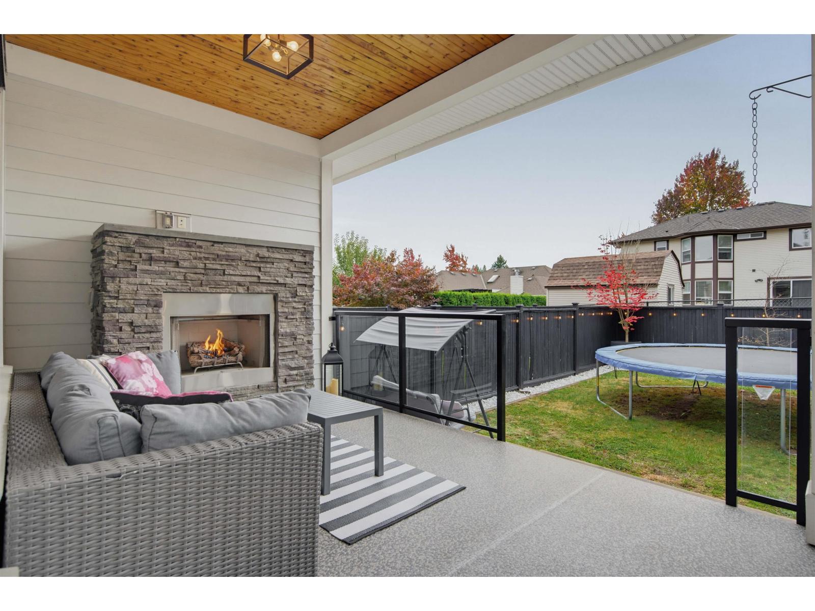 16150 87 Avenue Property Photo 1