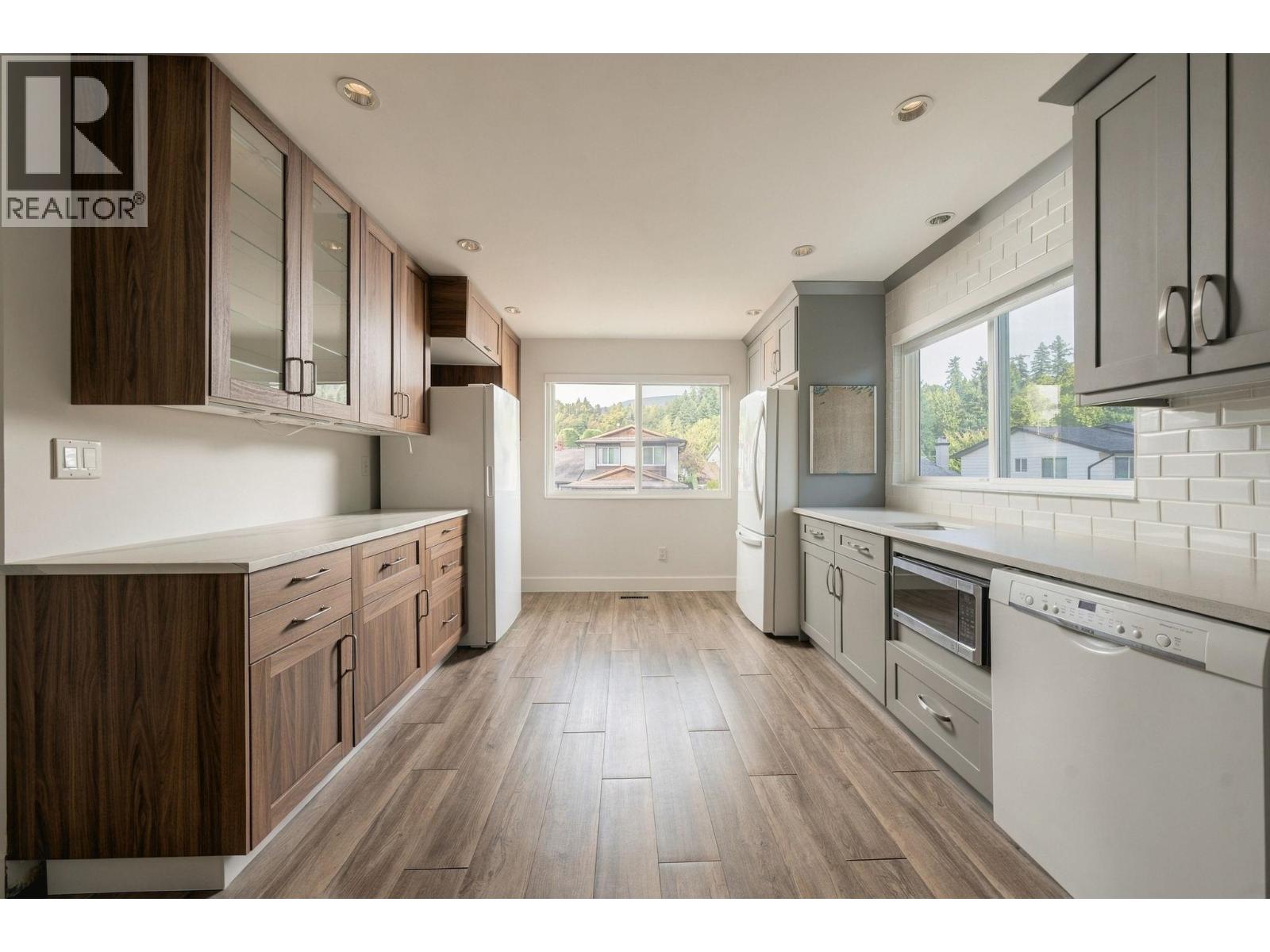 1231 River Drive Property Photo 14