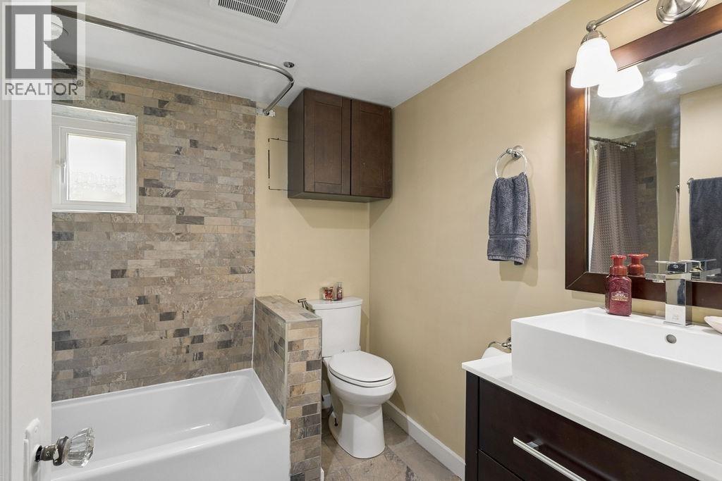 1255 E 23 Avenue Property Photo 6