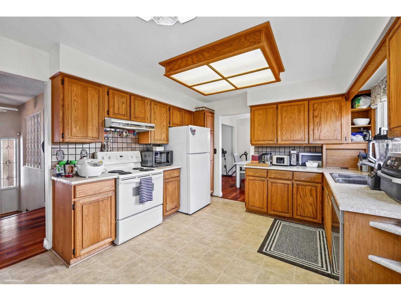 7545 Filey Drive Property Photo 12