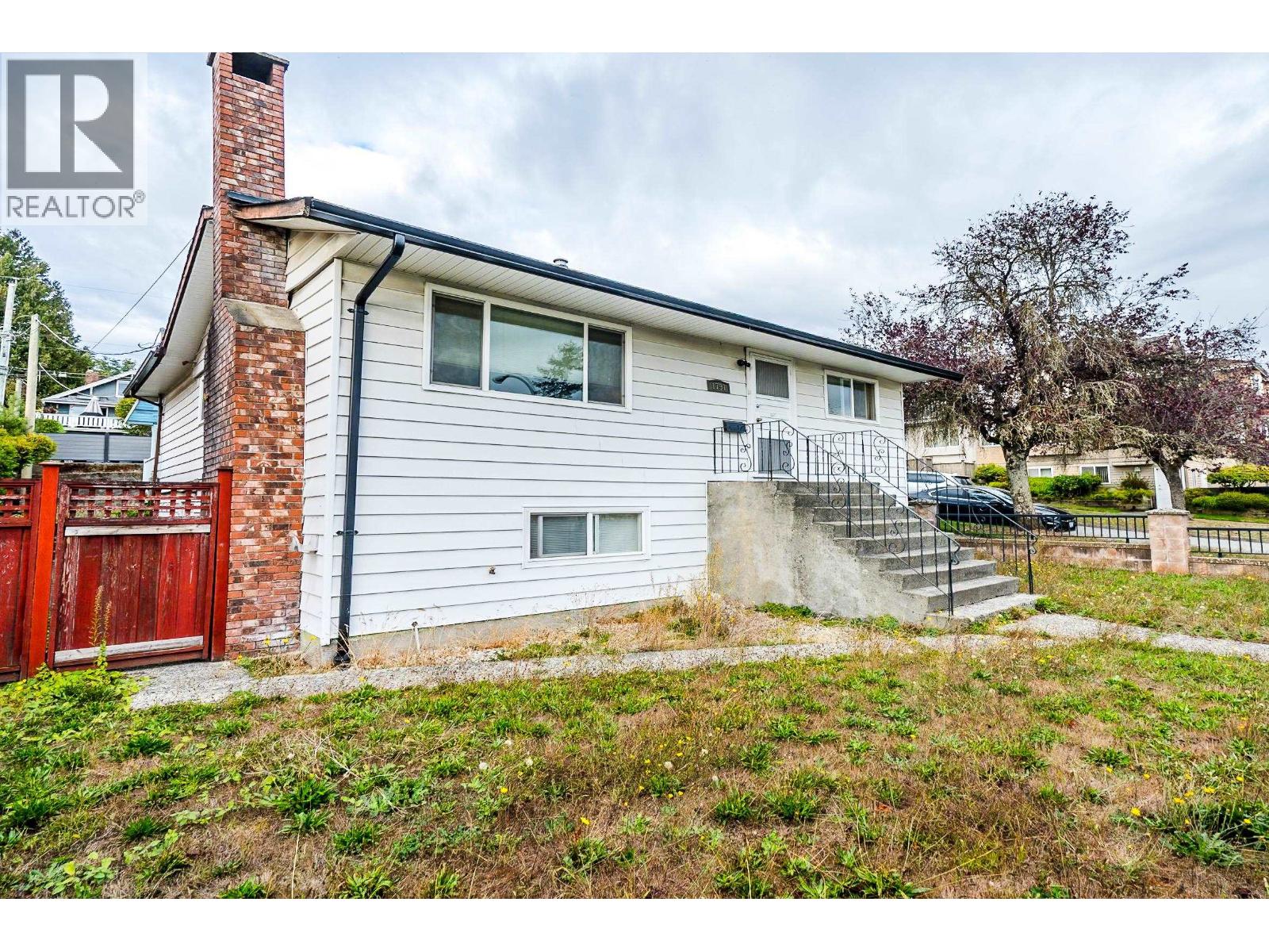 1791 E 64th Avenue Property Photo 10