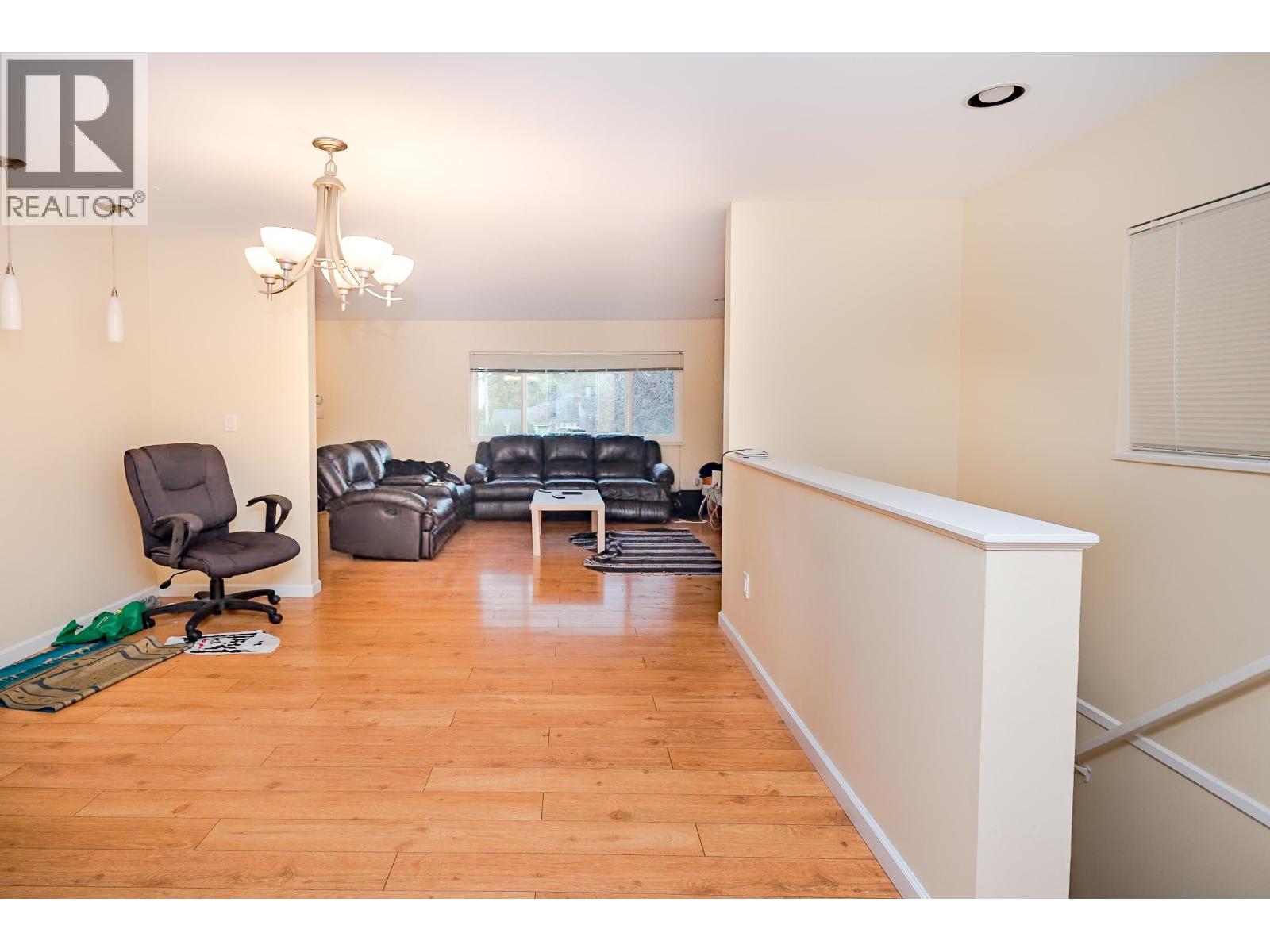 1791 E 64th Avenue Property Photo 12