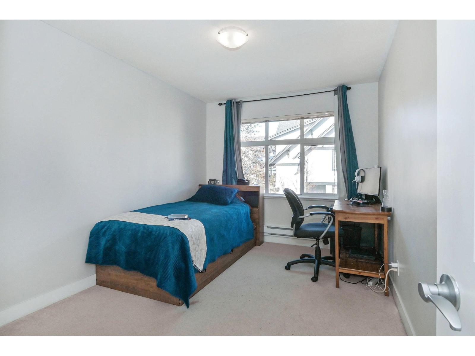 45 19932 70 Avenue Property Photo 18