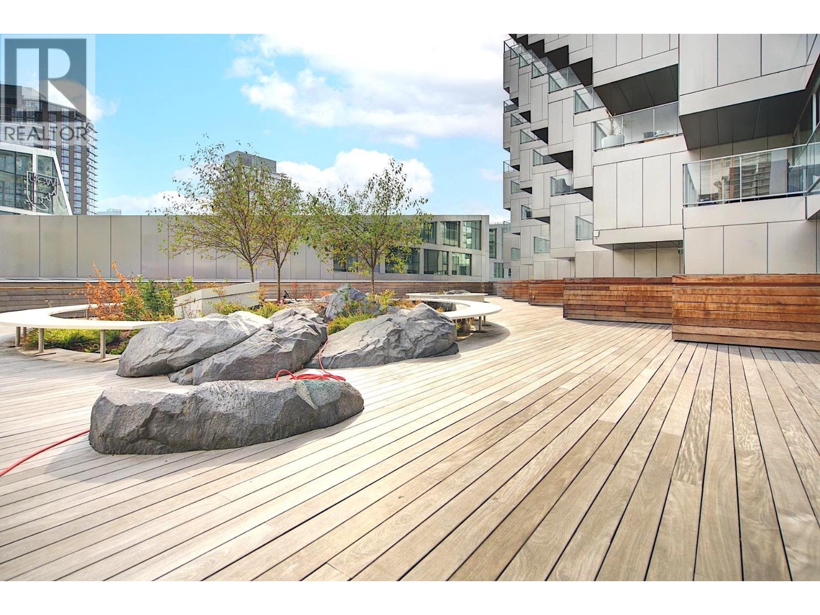 2611 1480 Howe Street Property Photo 15