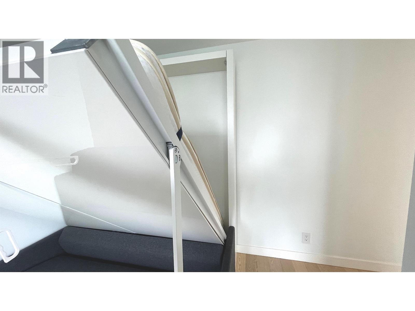 2611 1480 Howe Street Property Photo 30