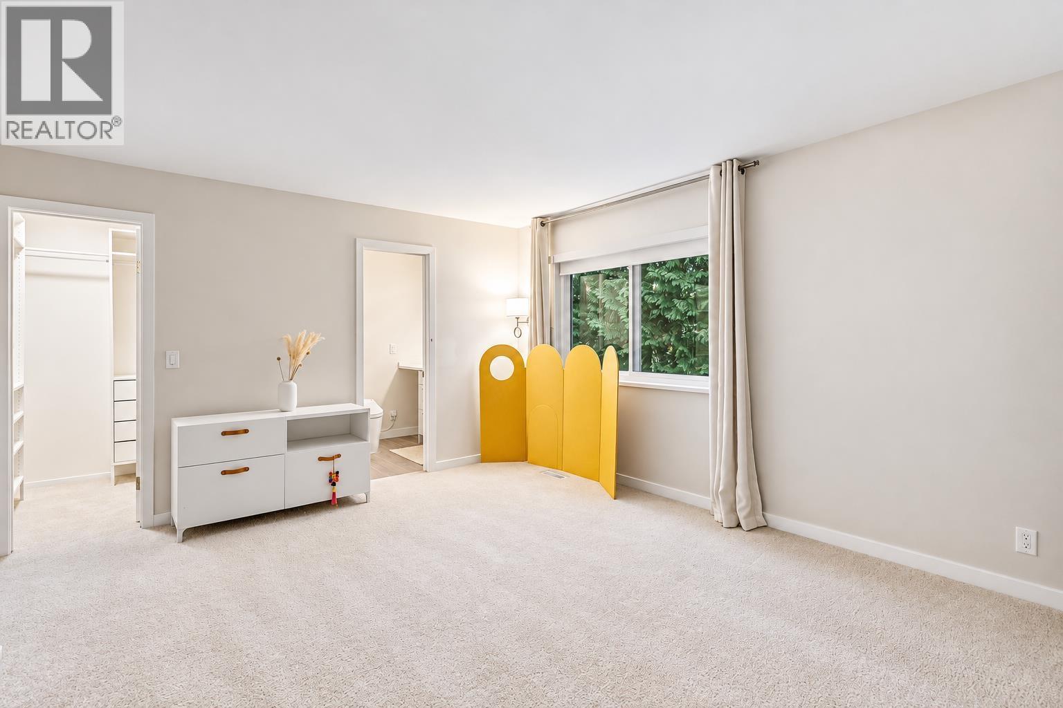 2670 Burnside Place Property Photo 12