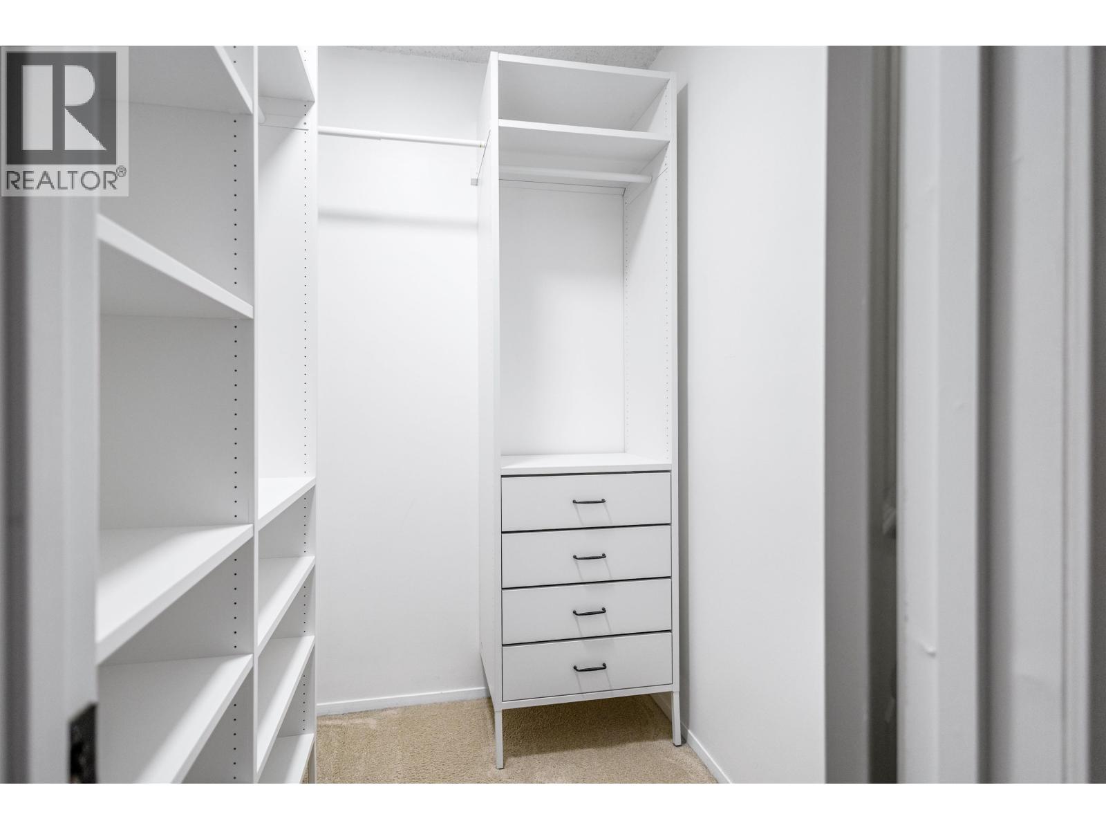 2670 Burnside Place Property Photo 15