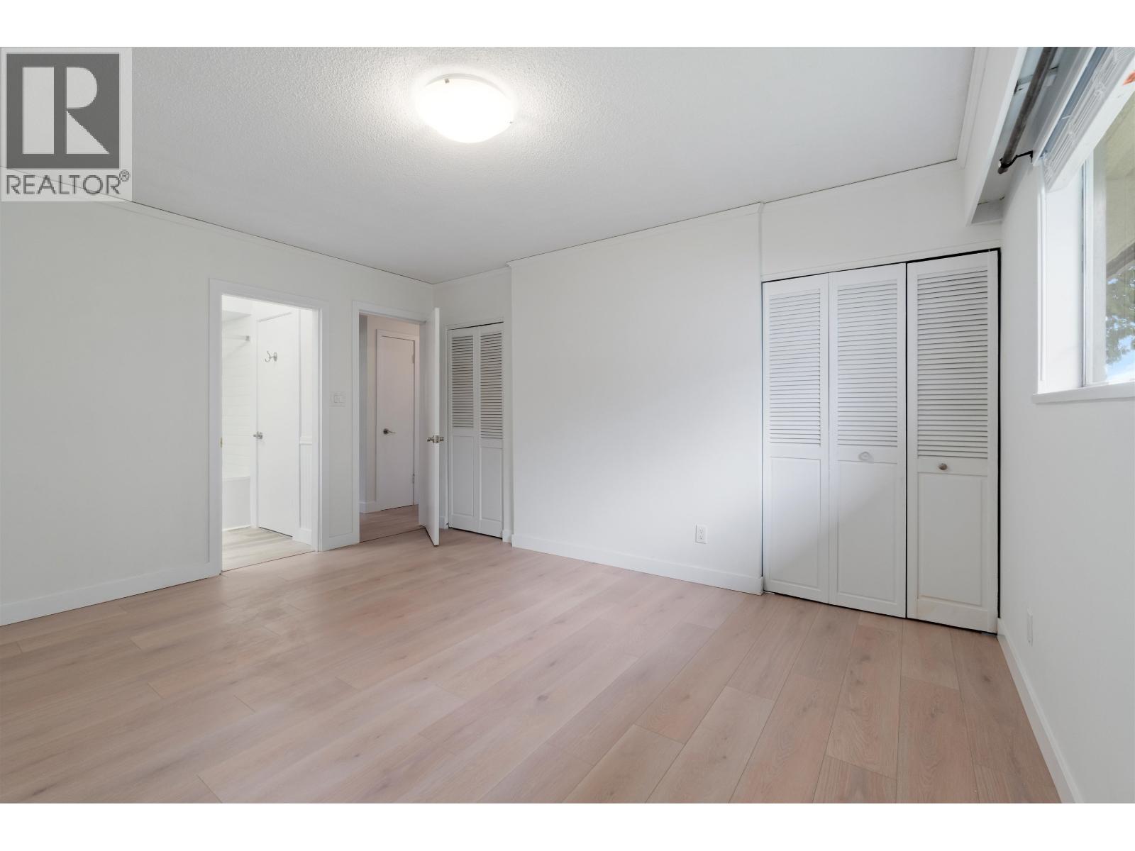 1177 E 15th Street Property Photo 5