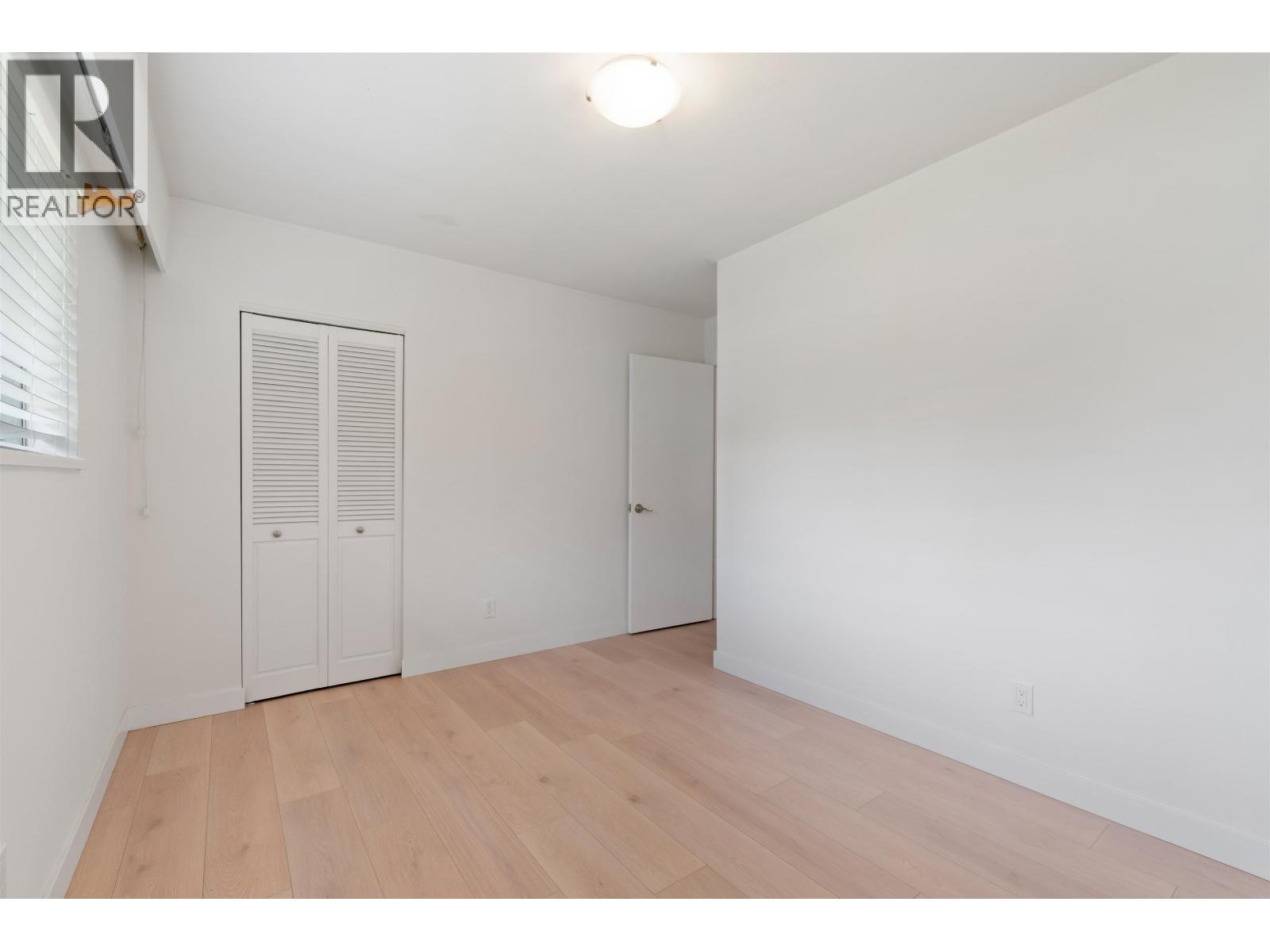 1177 E 15th Street Property Photo 14