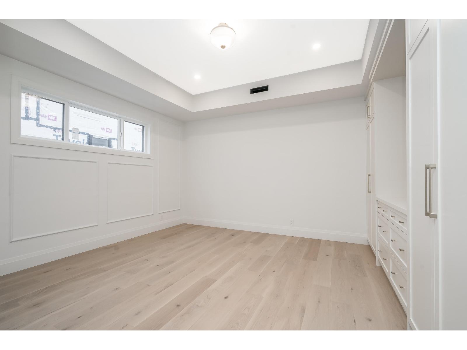 23701 40 Avenue Property Photo 16