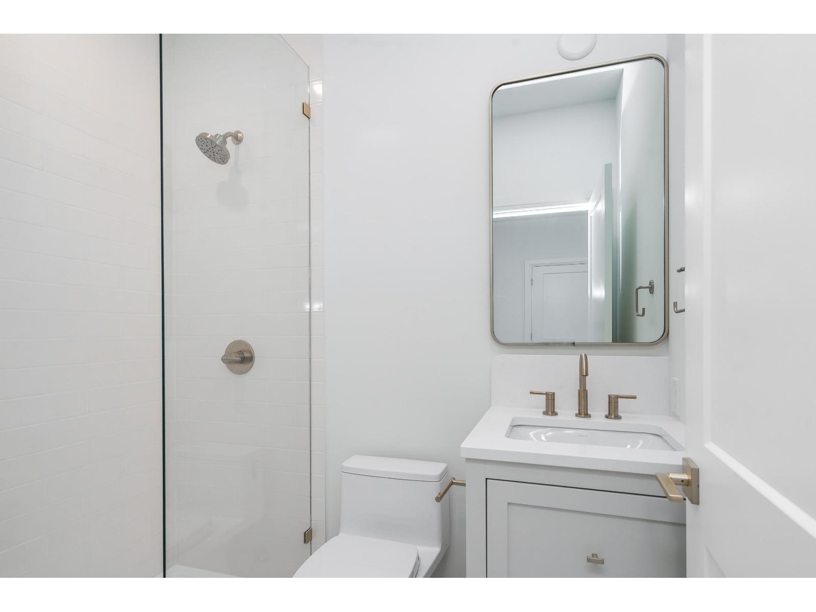 23701 40 Avenue Property Photo 32