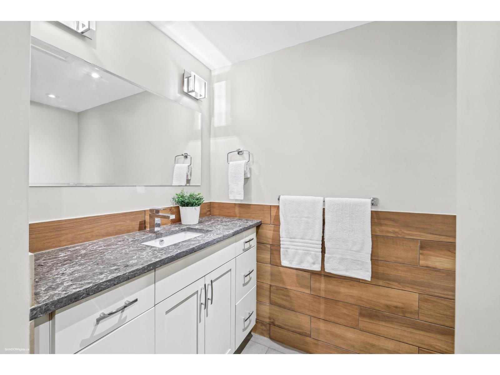 8423 Arbour Place Property Photo 10