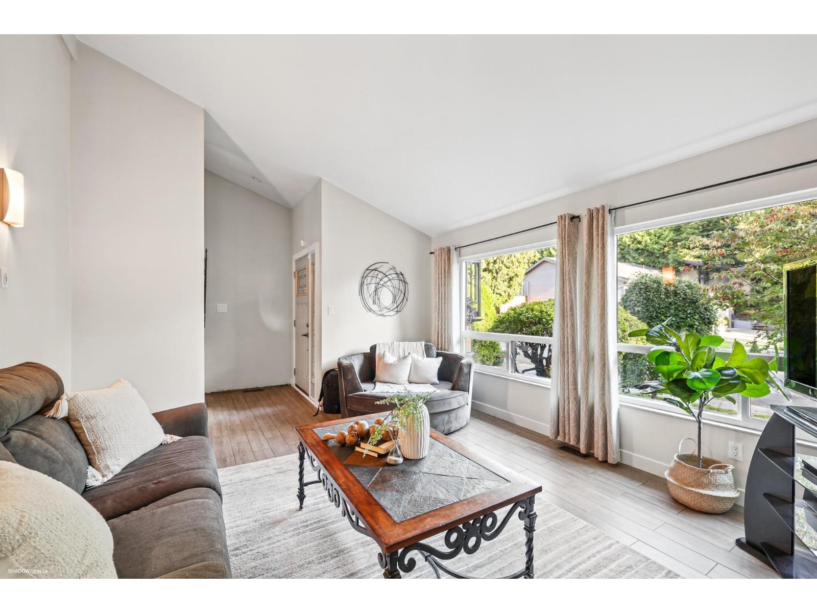8423 Arbour Place Property Photo 15
