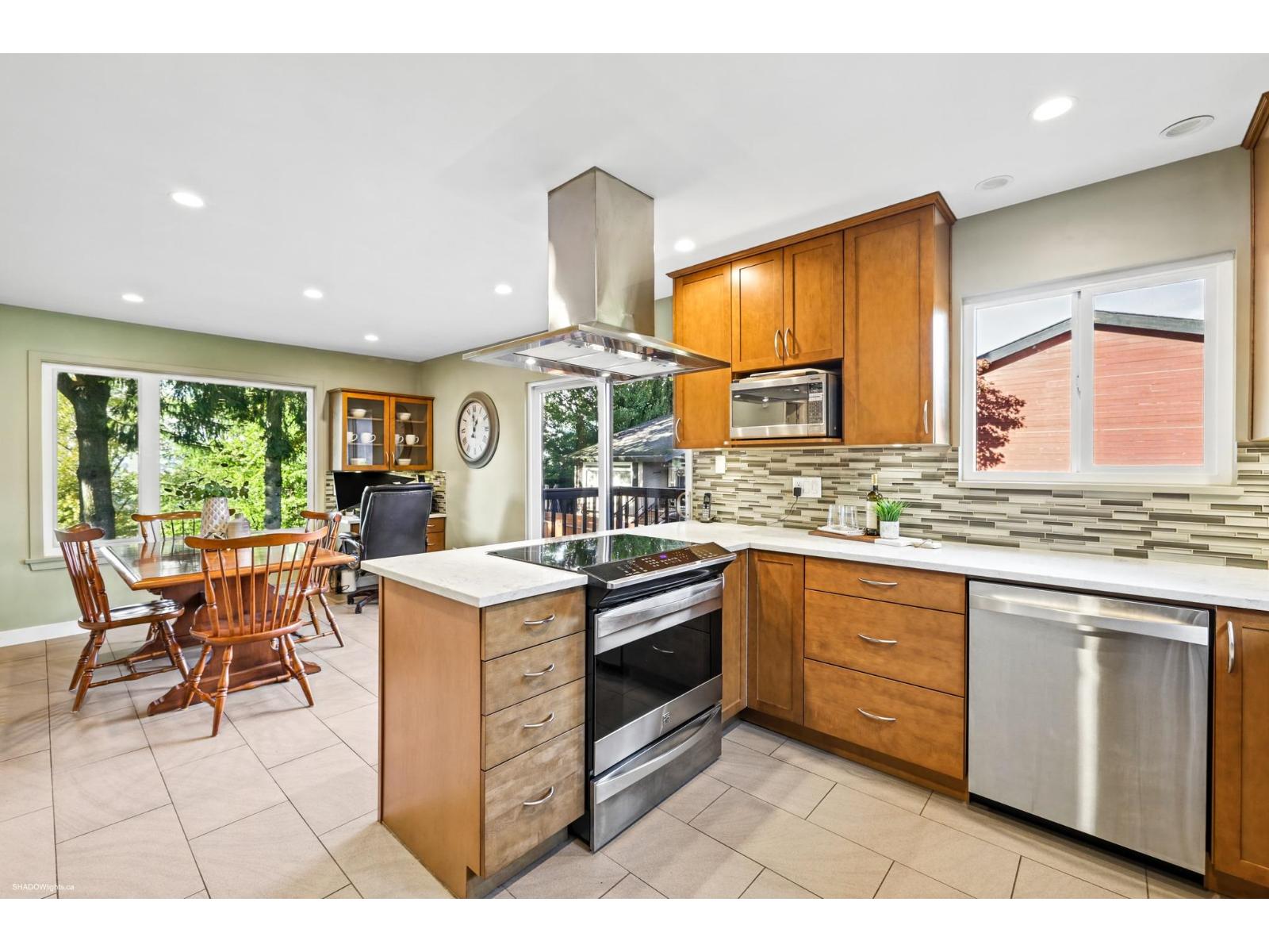 8423 Arbour Place Property Photo 18