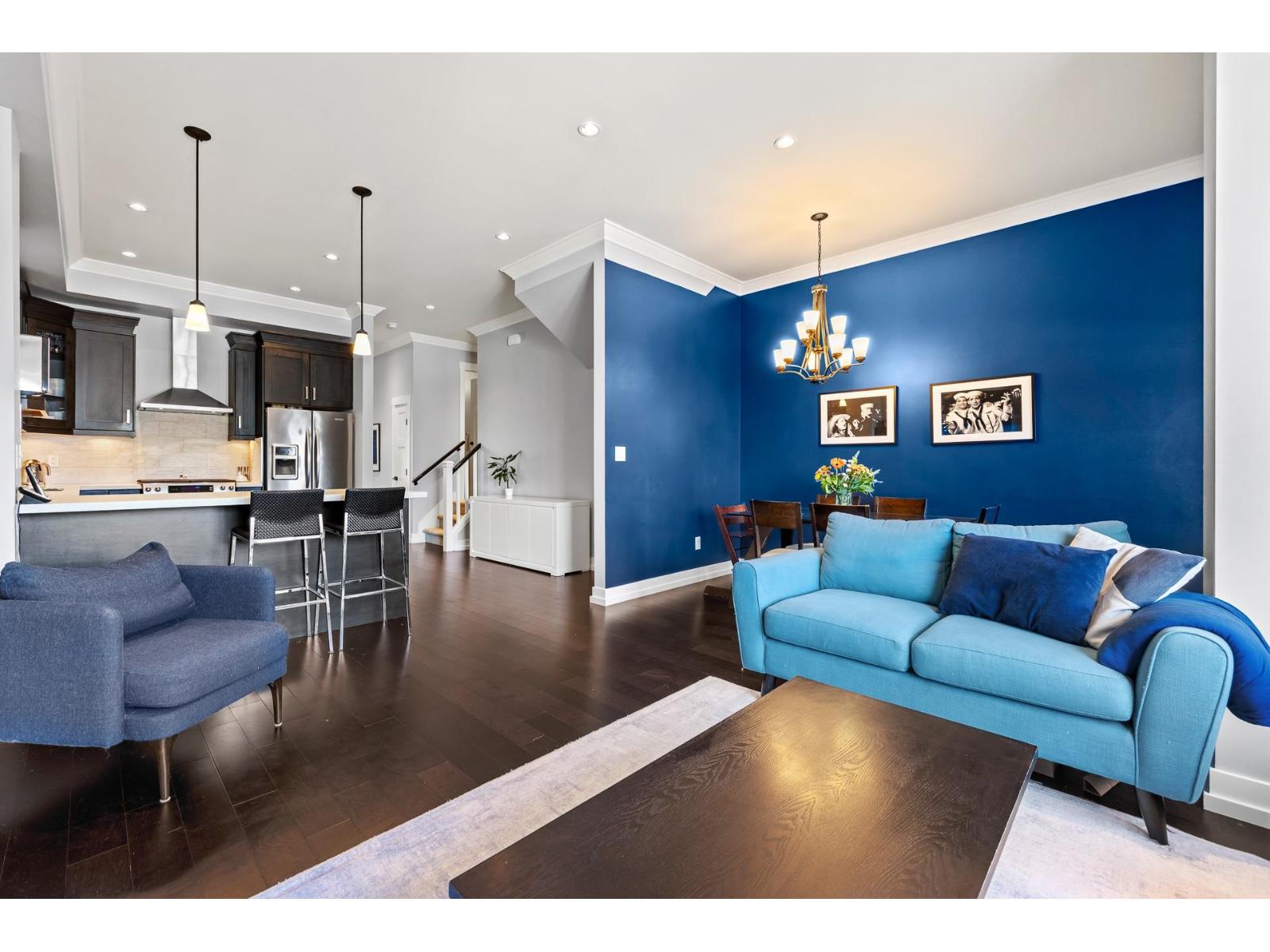 2209 165 Street Property Photo 10