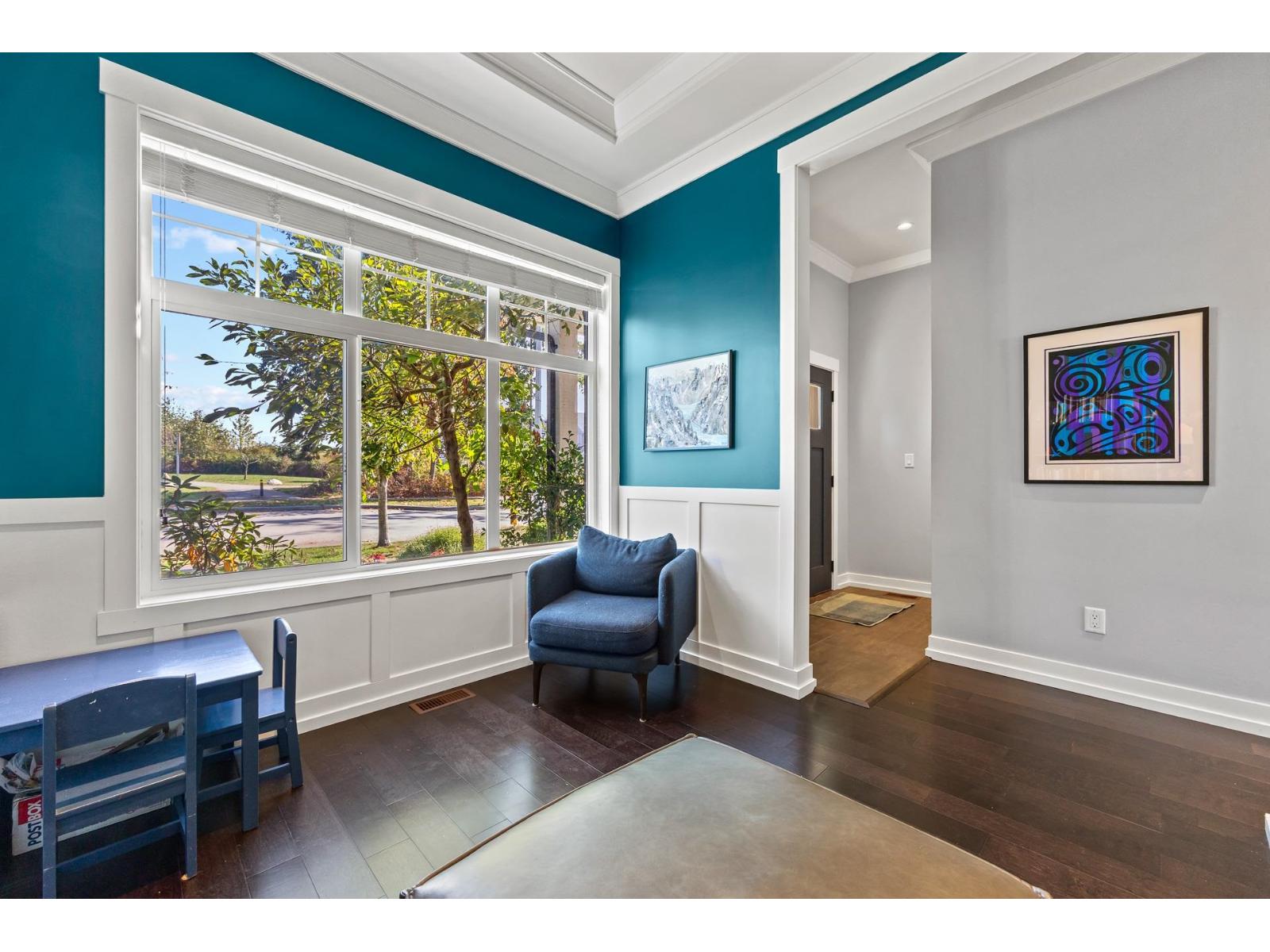 2209 165 Street Property Photo 17