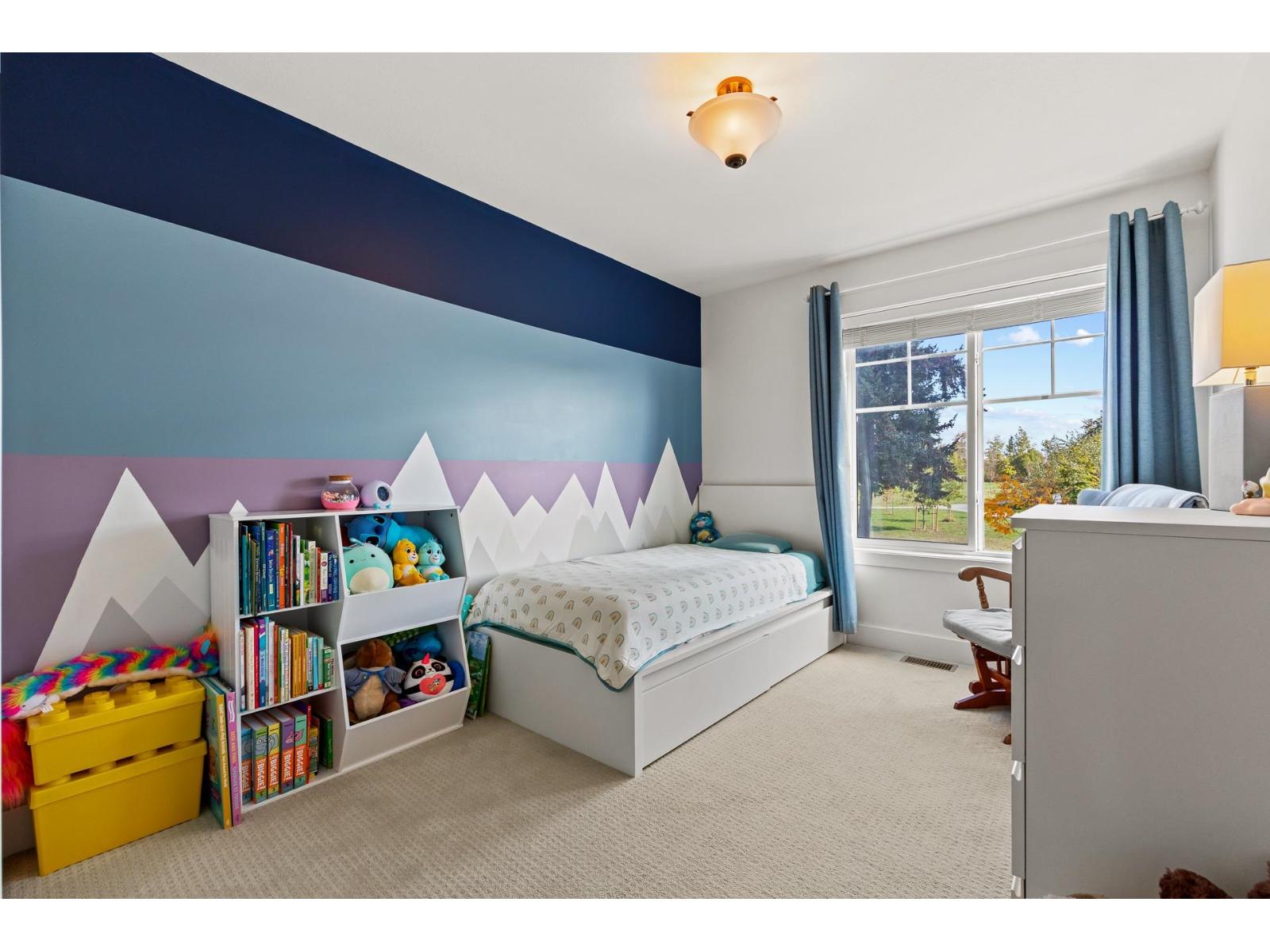 2209 165 Street Property Photo 23