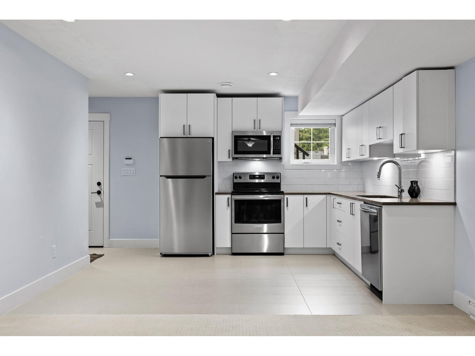 2209 165 Street Property Photo 26