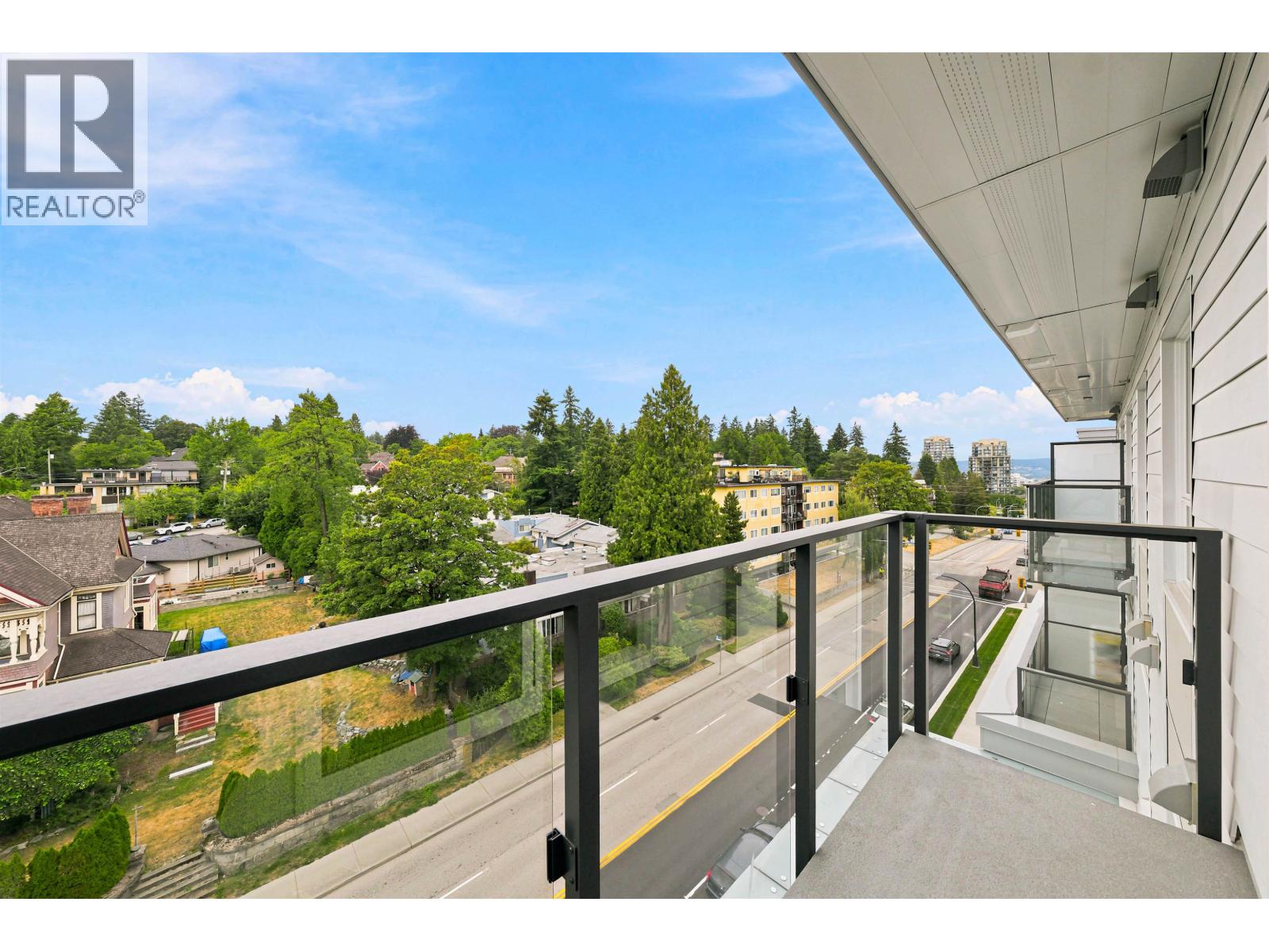 606 82 FIRST STREET Property Photo 1