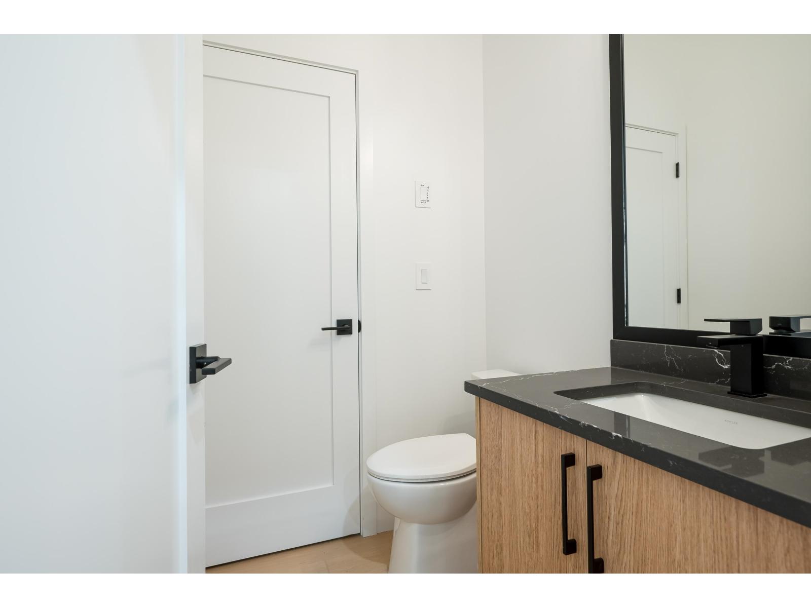 15648 23a Avenue Property Photo 33