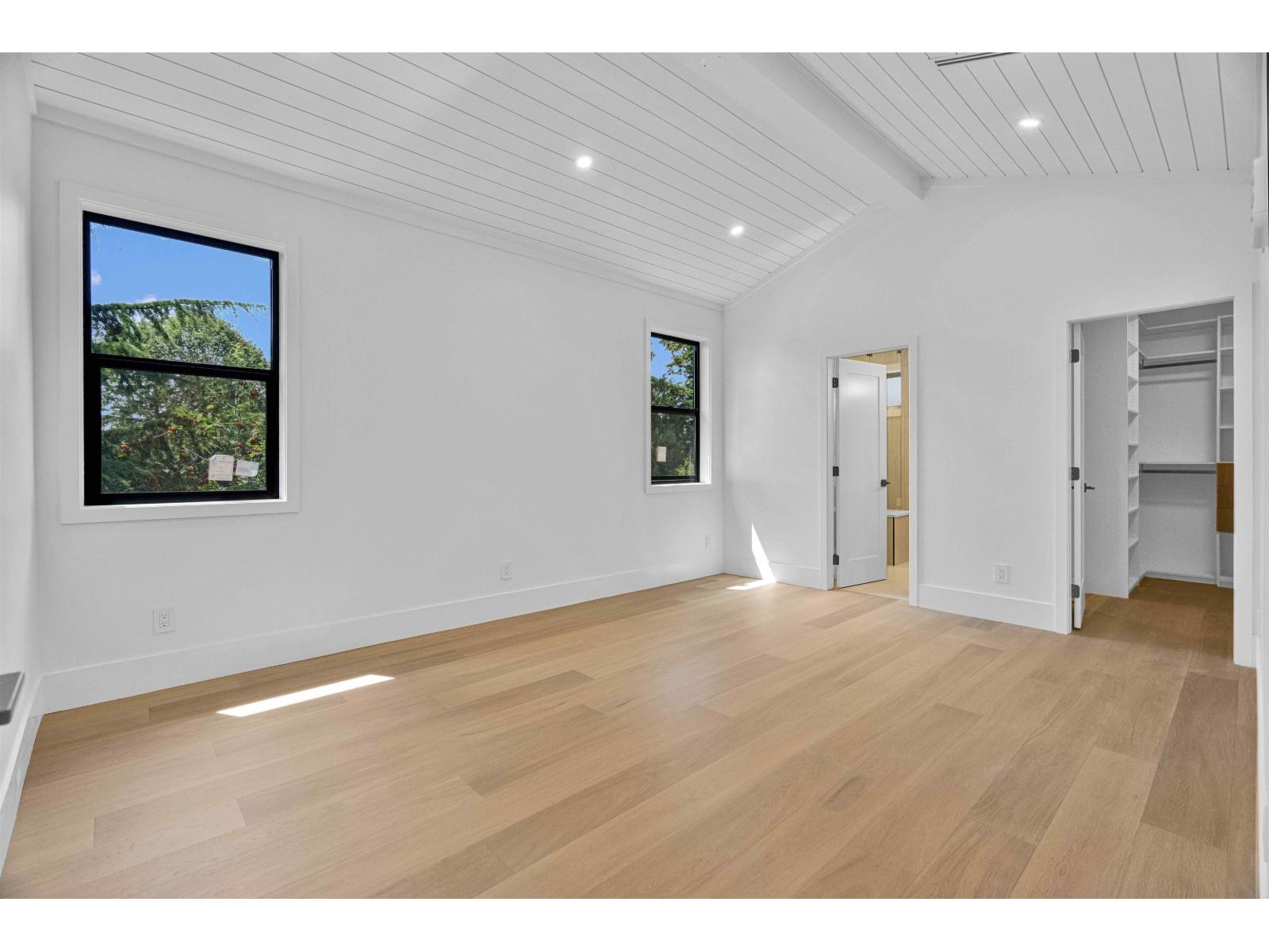 15636 23a Avenue Property Photo 17