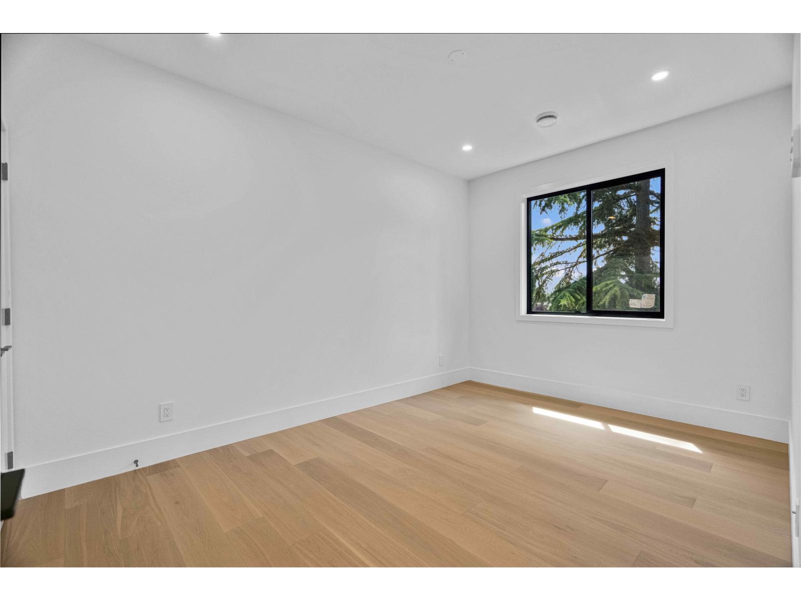 15636 23a Avenue Property Photo 20