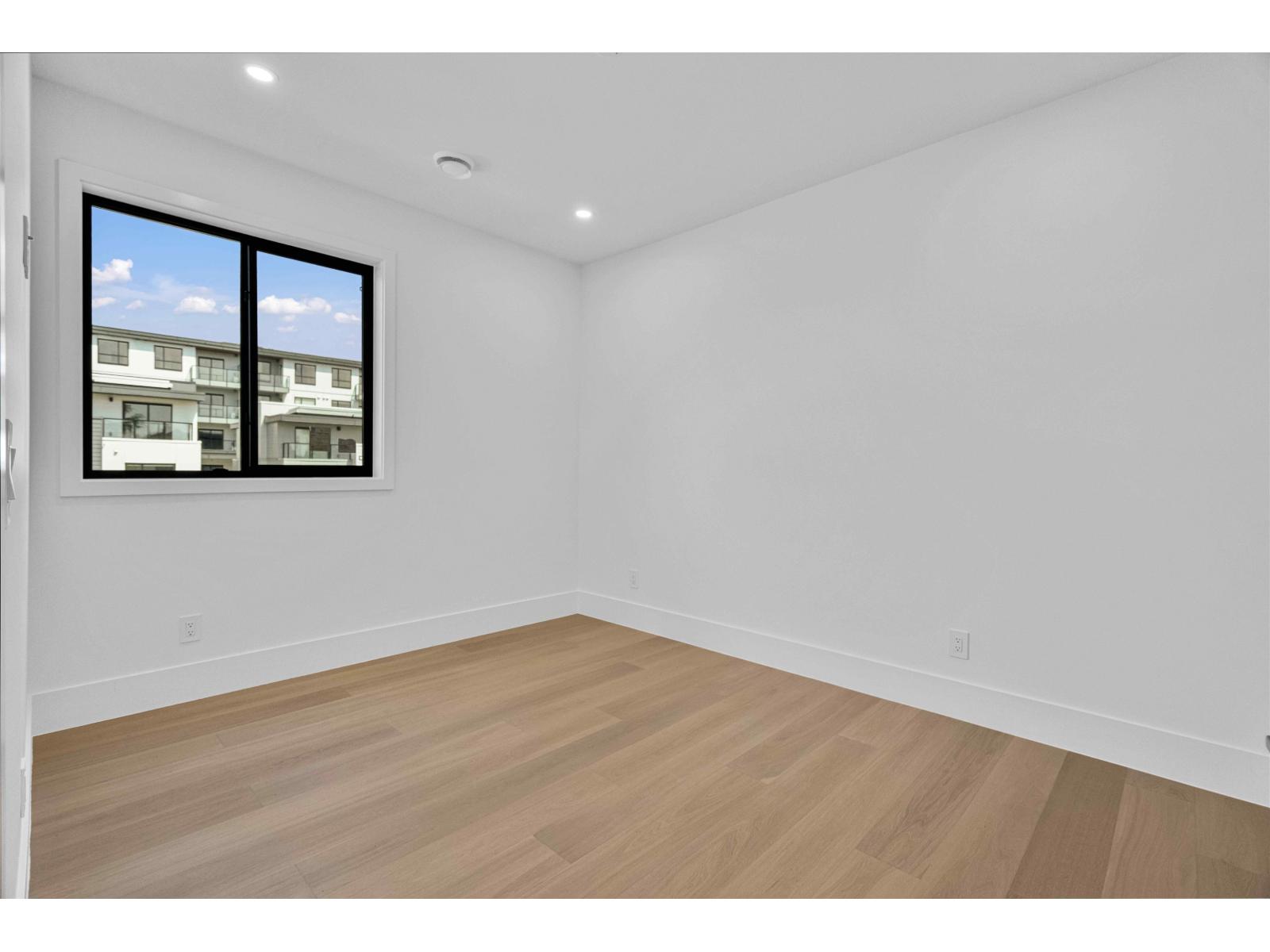 15636 23a Avenue Property Photo 24