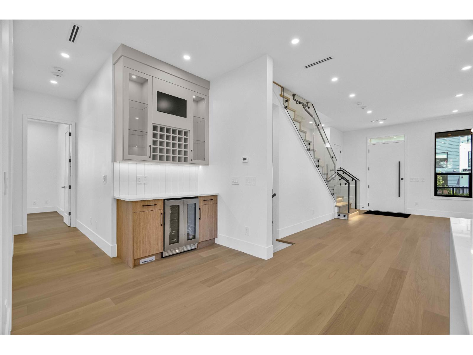 15636 23a Avenue Property Photo 28