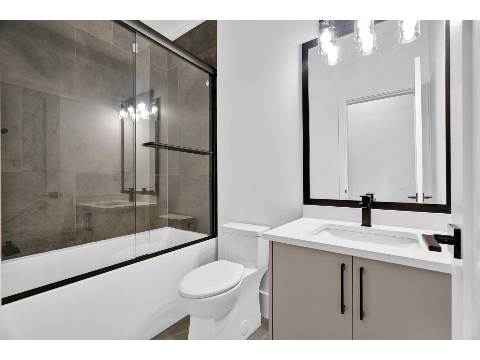 15636 23a Avenue Property Photo 35