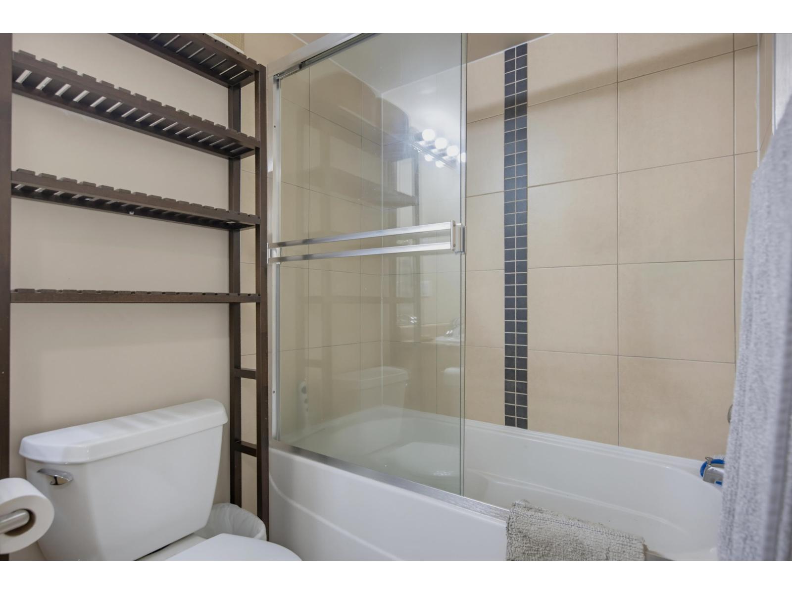 313 17769 57 Avenue Property Photo 26